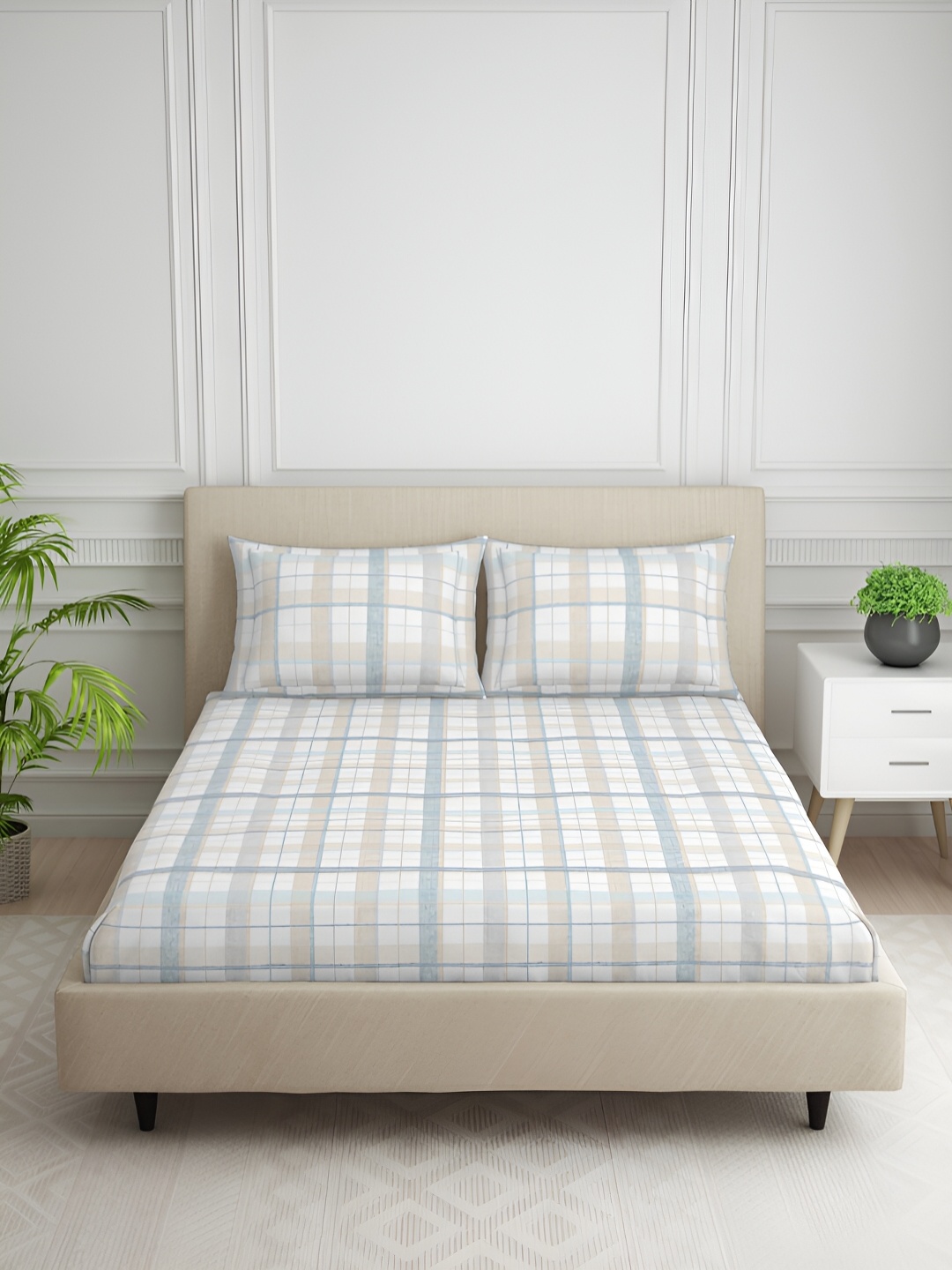 

SPACES Sea Green & White Striped Cotton 144 TC Queen Bedsheet with 2 Pillow Covers