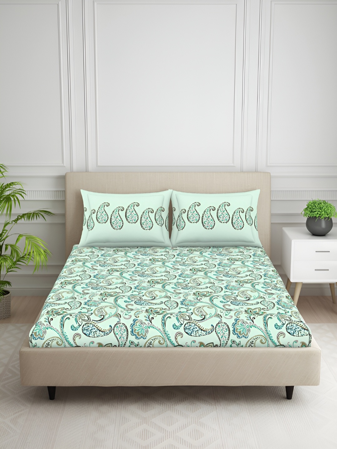 

SPACES Green Floral Cotton 130 TC King Bedsheet with 2 Pillow Covers