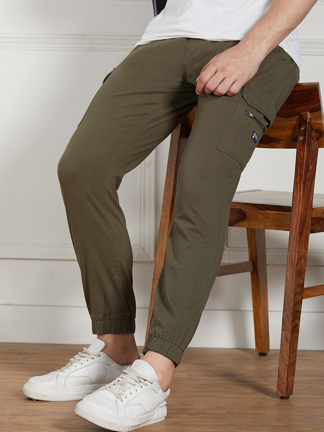 

Dennis Lingo Men Regular Fit Stretchable Cargo Joggers, Olive
