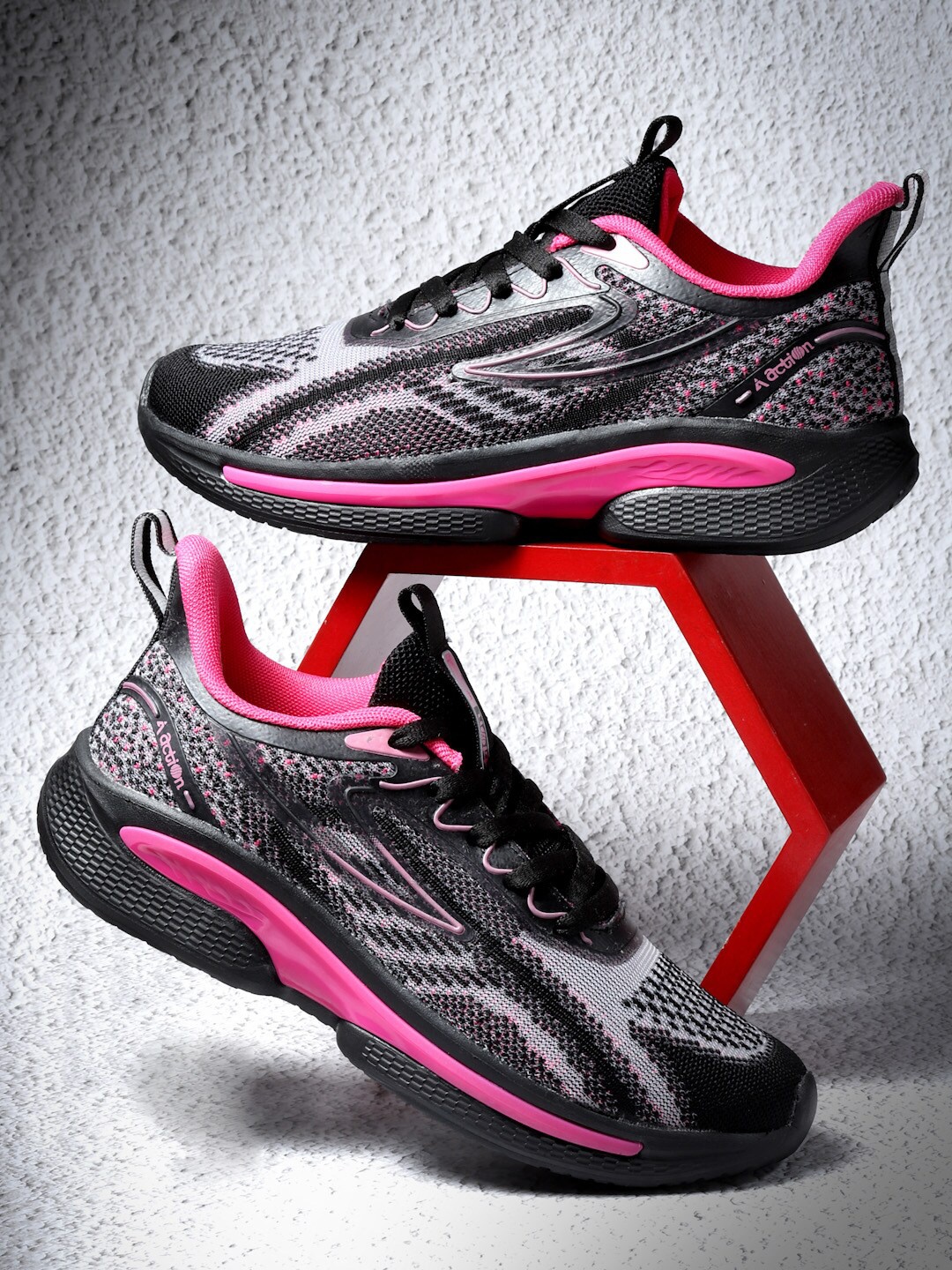 Action Women Bounce Mesh Running Shoes, Black