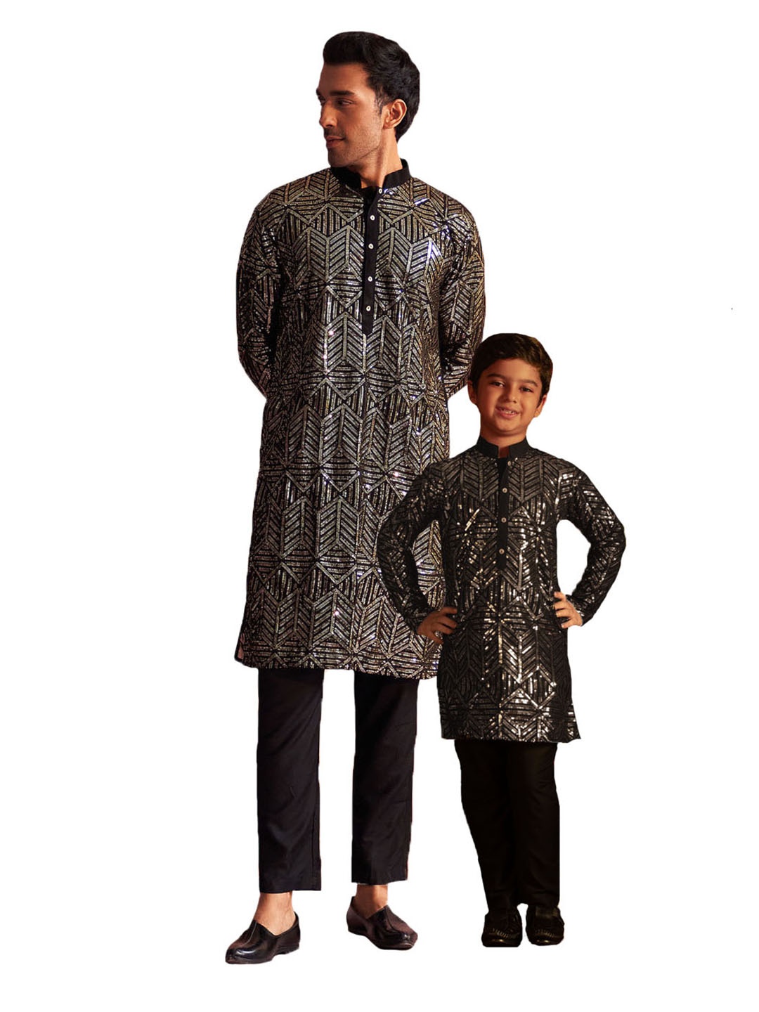 

VASTRAMAY Boys Embroidered Regular Sequinned Kurta & Pyjamas, Black