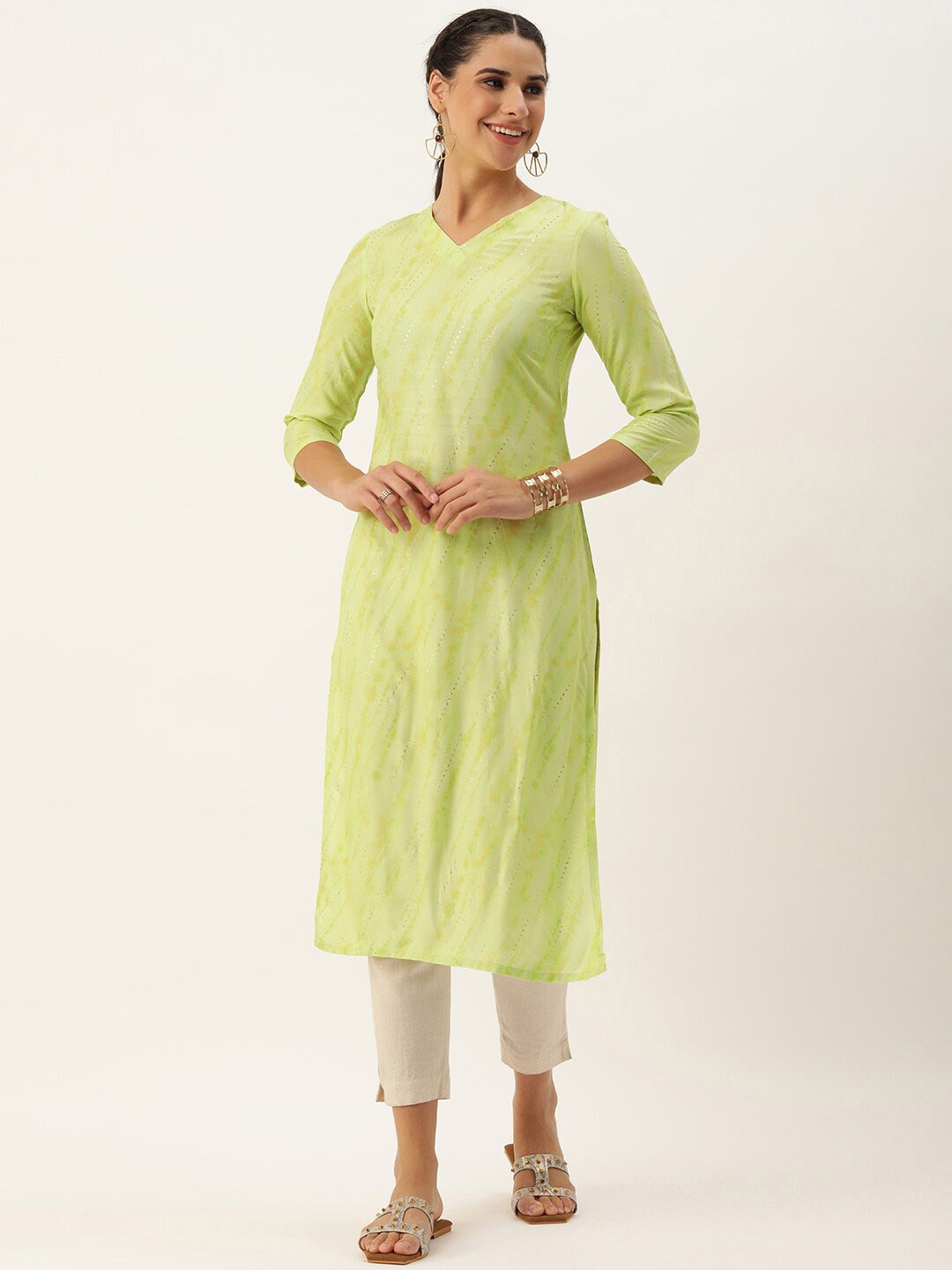 

HRITIKA Abstract Printed Round Neck Straight Kurta, Green