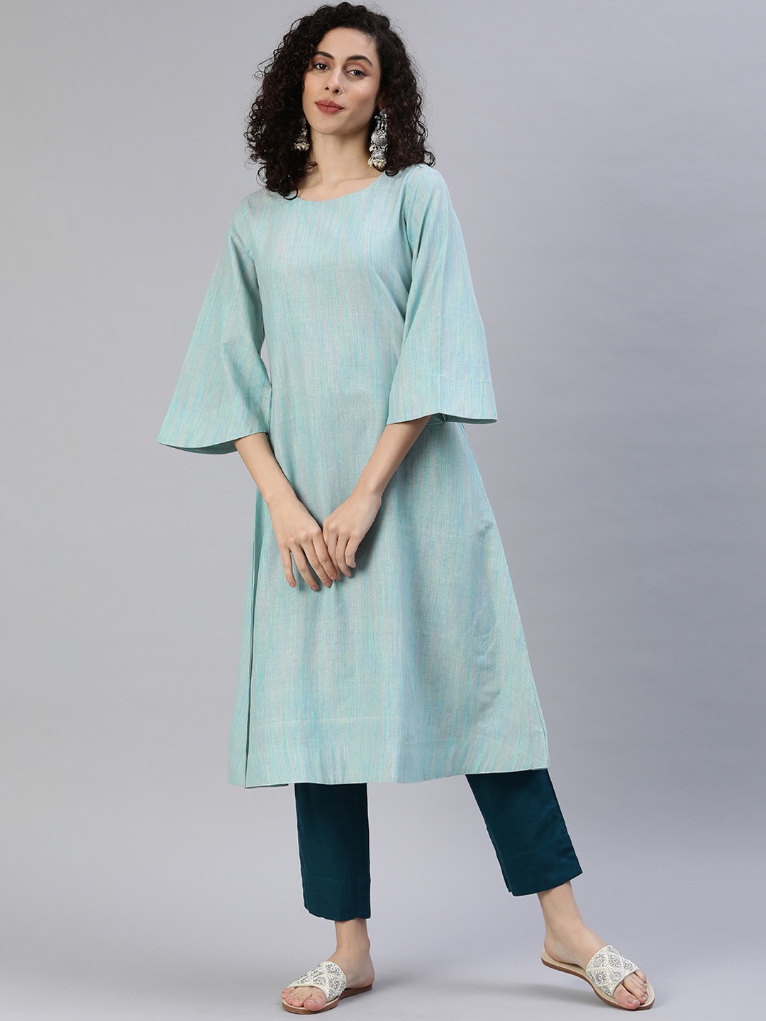 

HRITIKA Striped Three-Quarter Sleeves A-Line Cotton Kurta, Blue