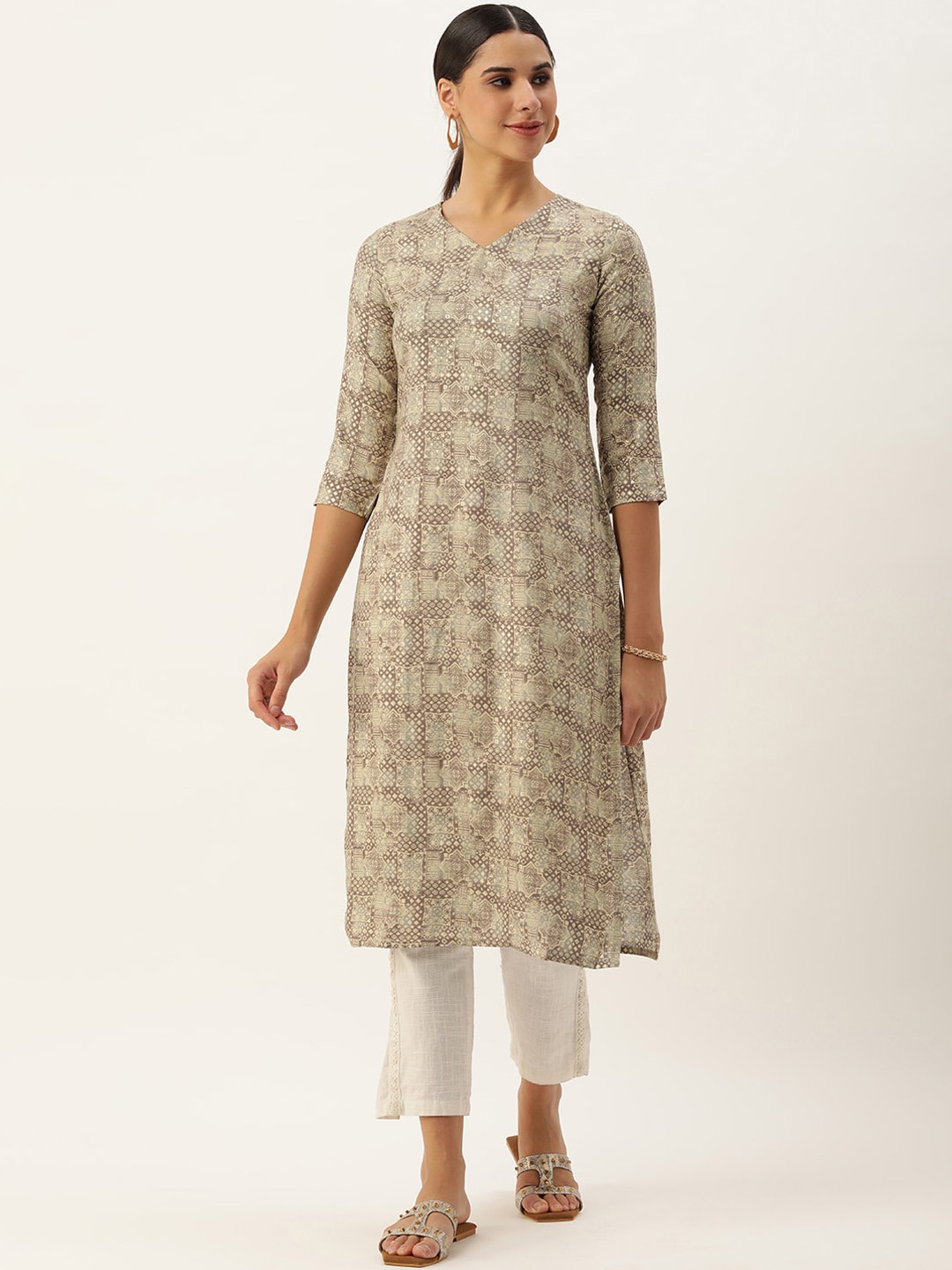 

HRITIKA Ethnic Motifs Printed V-Neck Three-Quarter Sleeves Straight Kurta, Grey