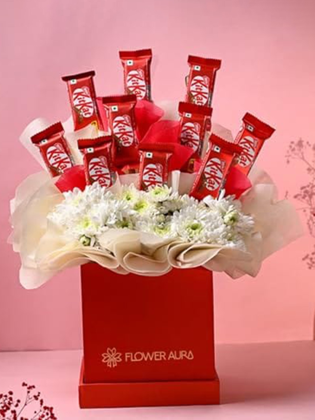 

Floweraura Set Of 2 Stems Fresh Daisy With 10Pcs Chocolates In Box, White