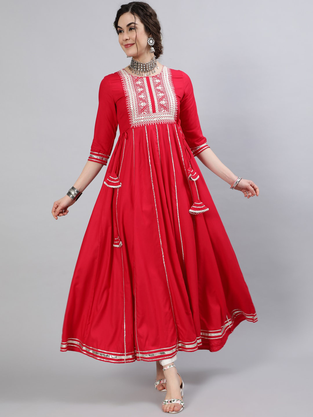 

GULMOHAR JAIPUR Ethnic Motifs Yoke Design Thread Work Panelled Anarkali Kurta, Coral