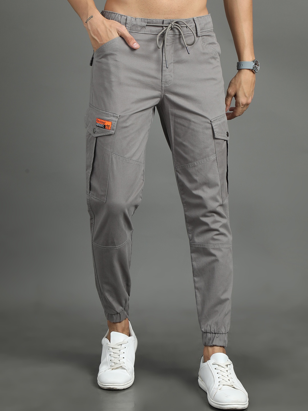 

Reslag Men Mid-Rise Cotton Cargo Joggers, Silver