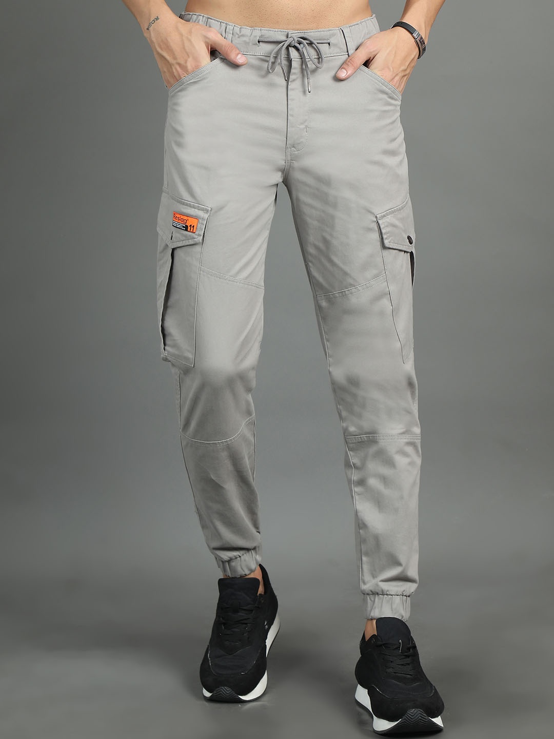 

Reslag Men Mid-Rise Cotton Cargo Joggers, Grey