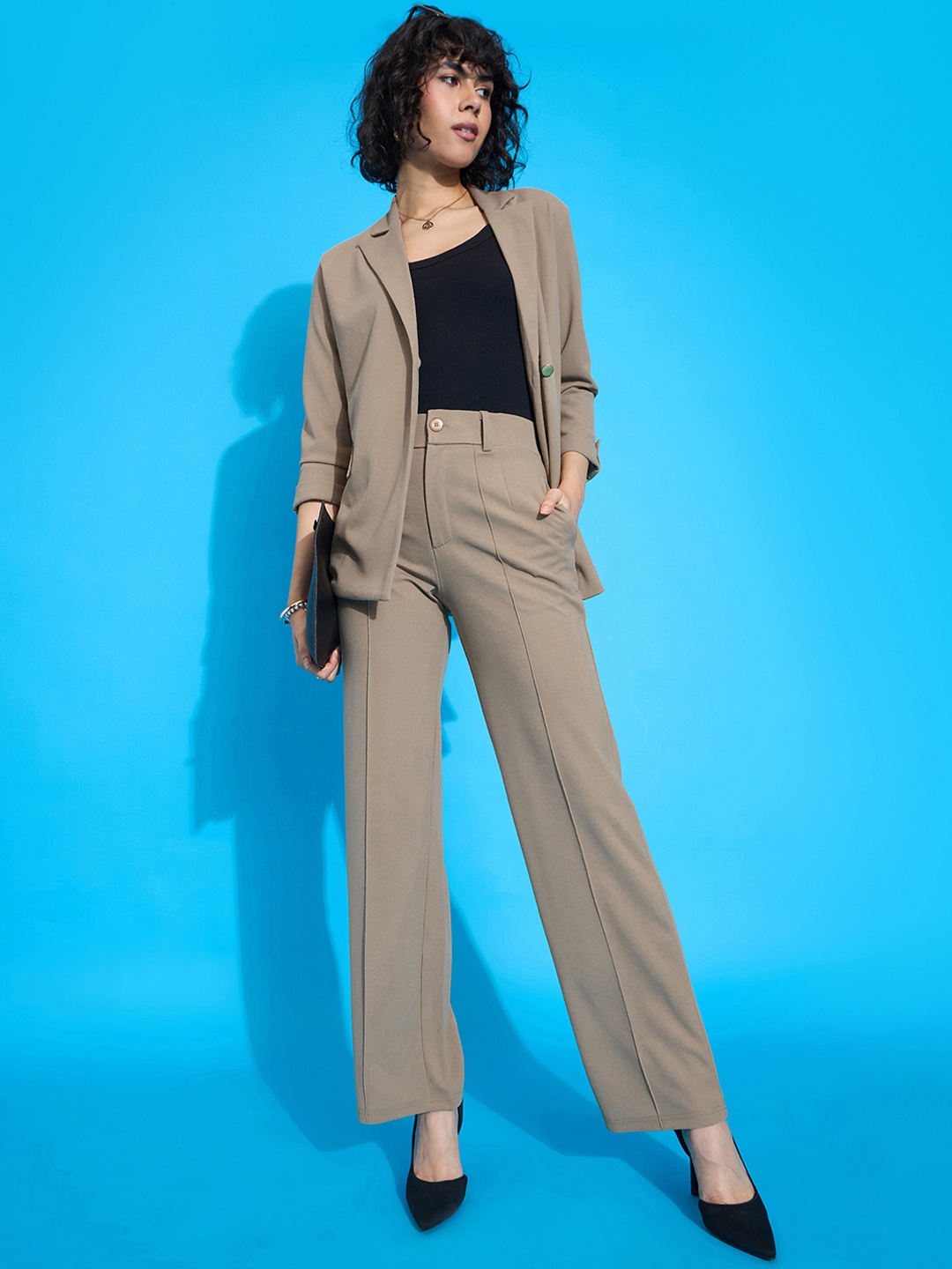 

SASSAFRAS worklyf Blazer with Trouser, Beige