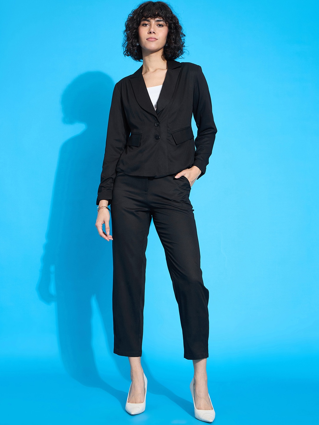 

SASSAFRAS worklyf Blazer With Trousers, Black