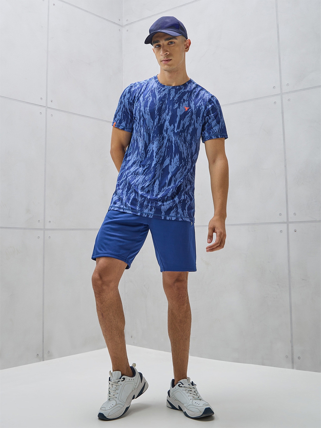 

Technosport Men Jacquard Double Cool Slim Fit Sports Tshirt, Blue