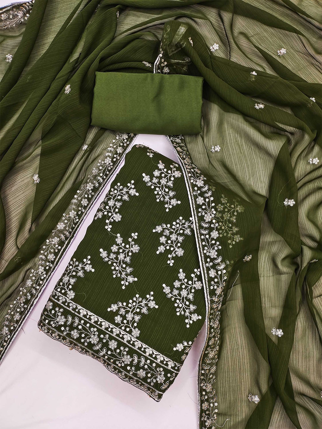 

Panzora Floral Embroidered Unstitched Dress Material, Green