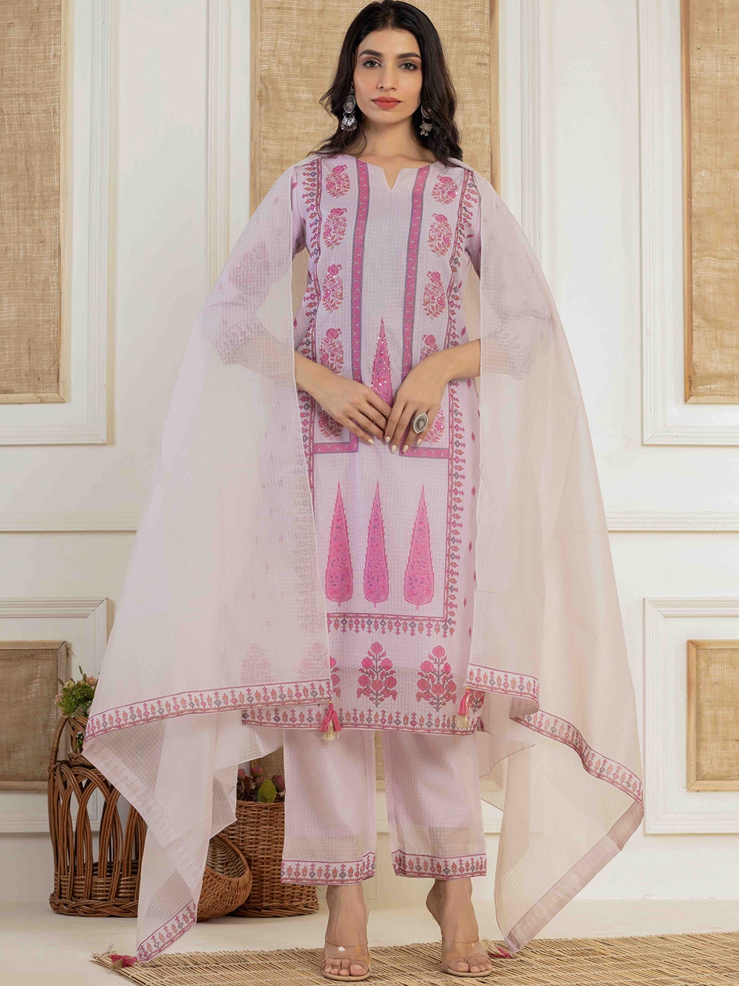 Do Dhaage Floral Printed Round Neck Three-Quarter Sleeves Straight Kurta Set, Purple