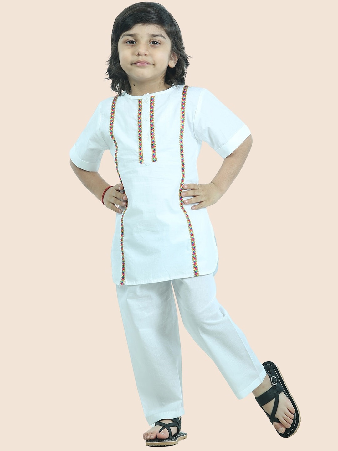 

JUNITOS Boys Floral Embroidered Round Neck Pure Cotton Straight Kurta with Pyjamas, White