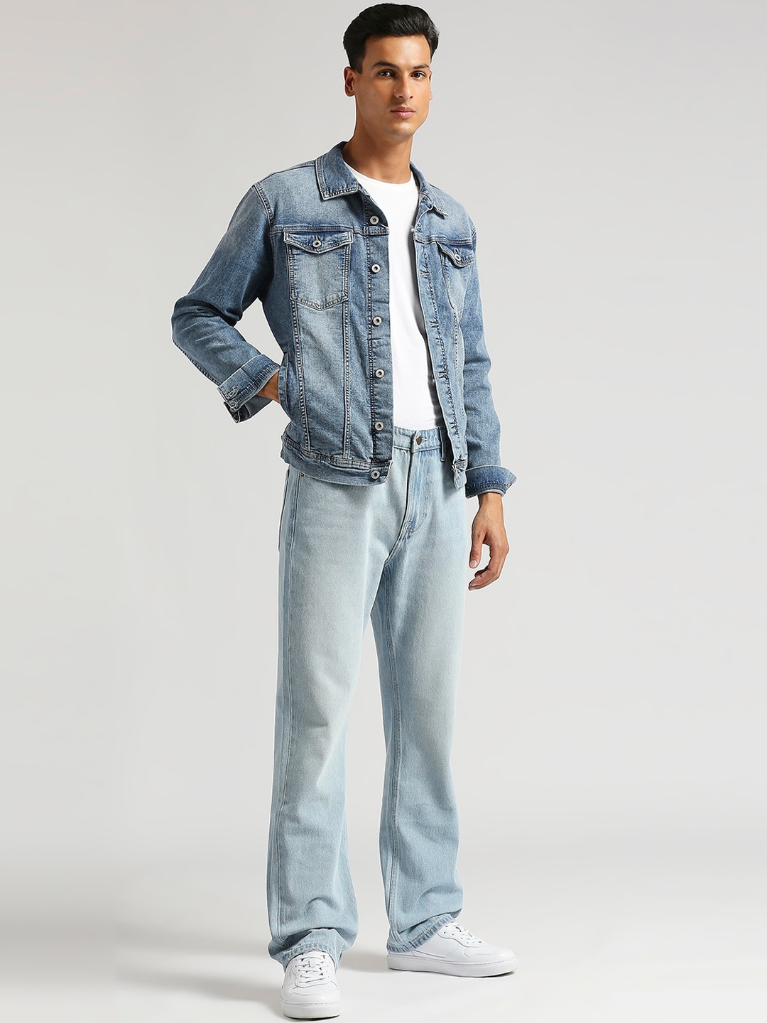 

Pepe Jeans Men Holborne Clean Look Heavy Fade Pure Cotton Jeans, Blue