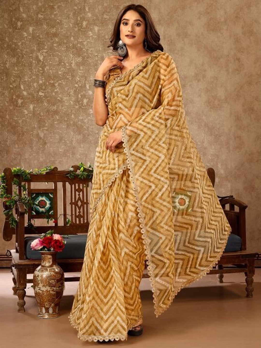 

Mitera Geometric Printed Ready to Wear Saree, Mustard