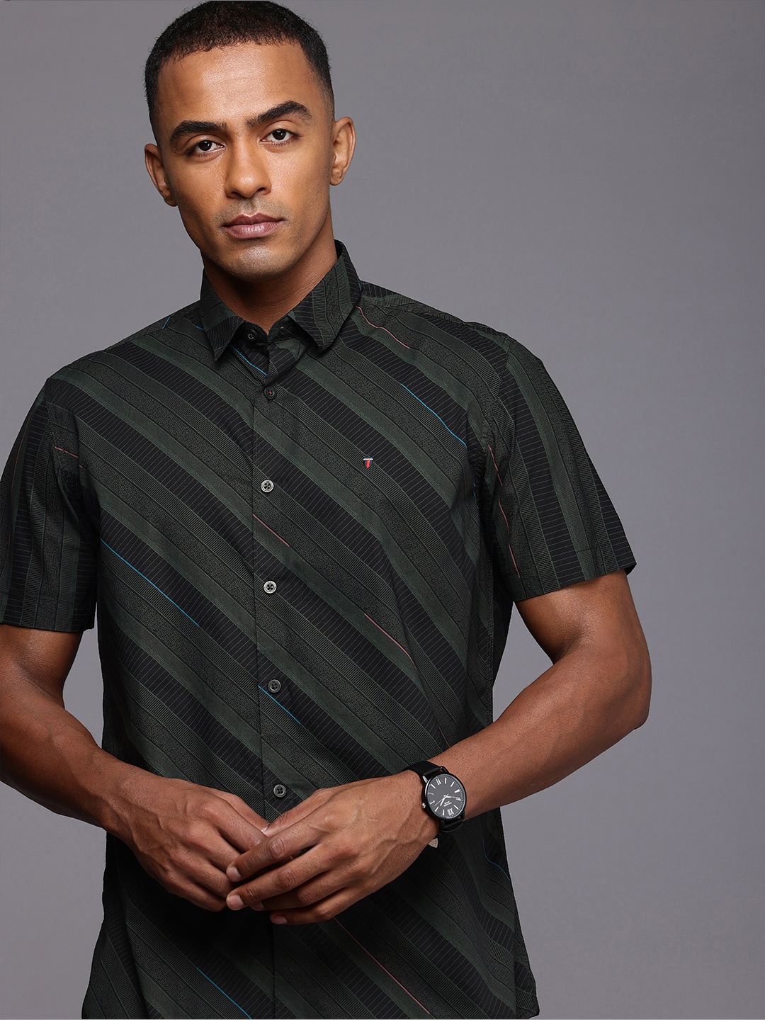 

Louis Philippe Sport Pure Cotton Slim Fit Opaque Printed Casual Shirt, Black