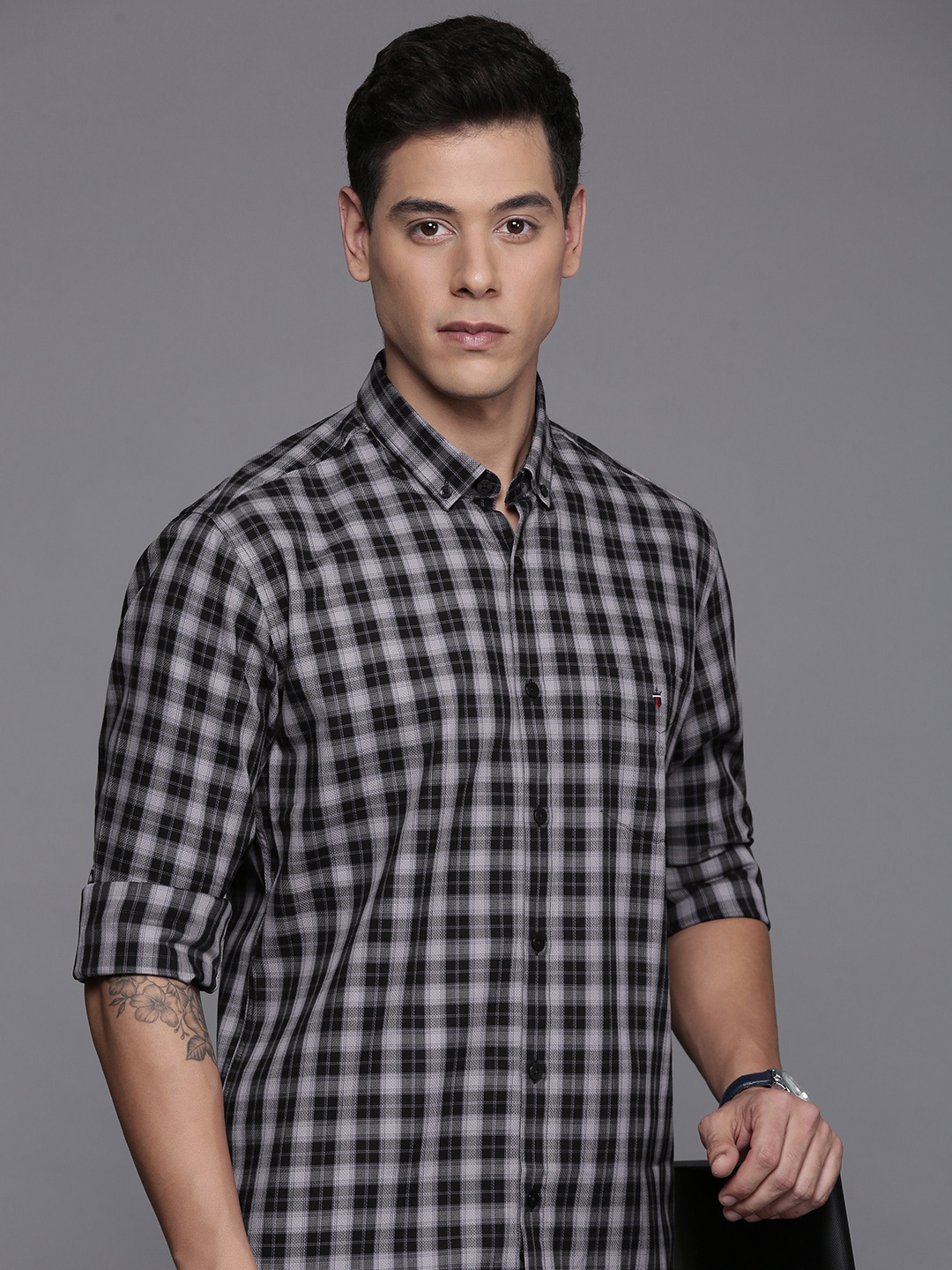 

Louis Philippe Sport Slim Fit Plaid Checks Pure Cotton Shirt, Black