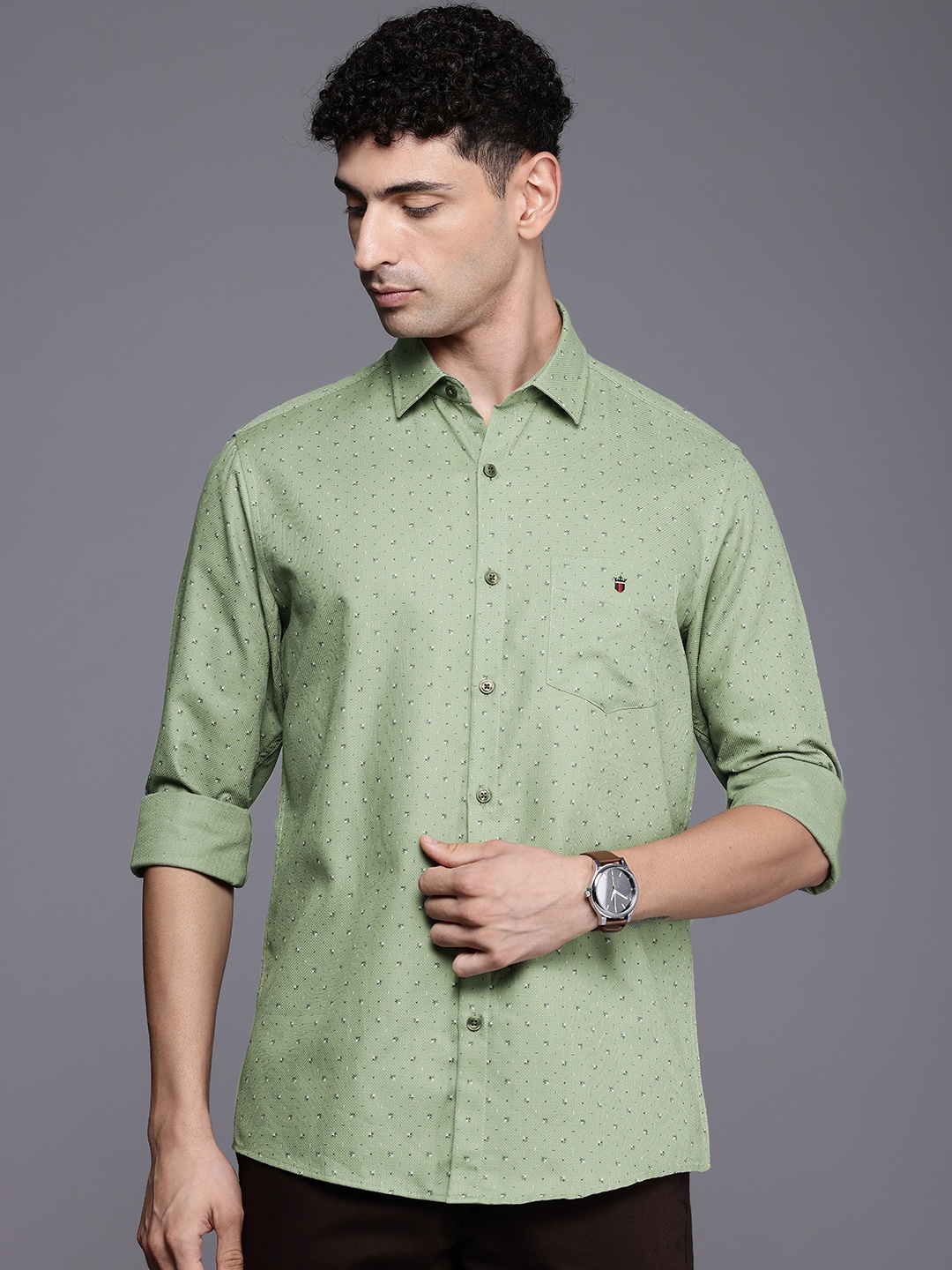 

Louis Philippe Sport Pure Cotton Slim Fit Opaque Printed Casual Shirt, Olive
