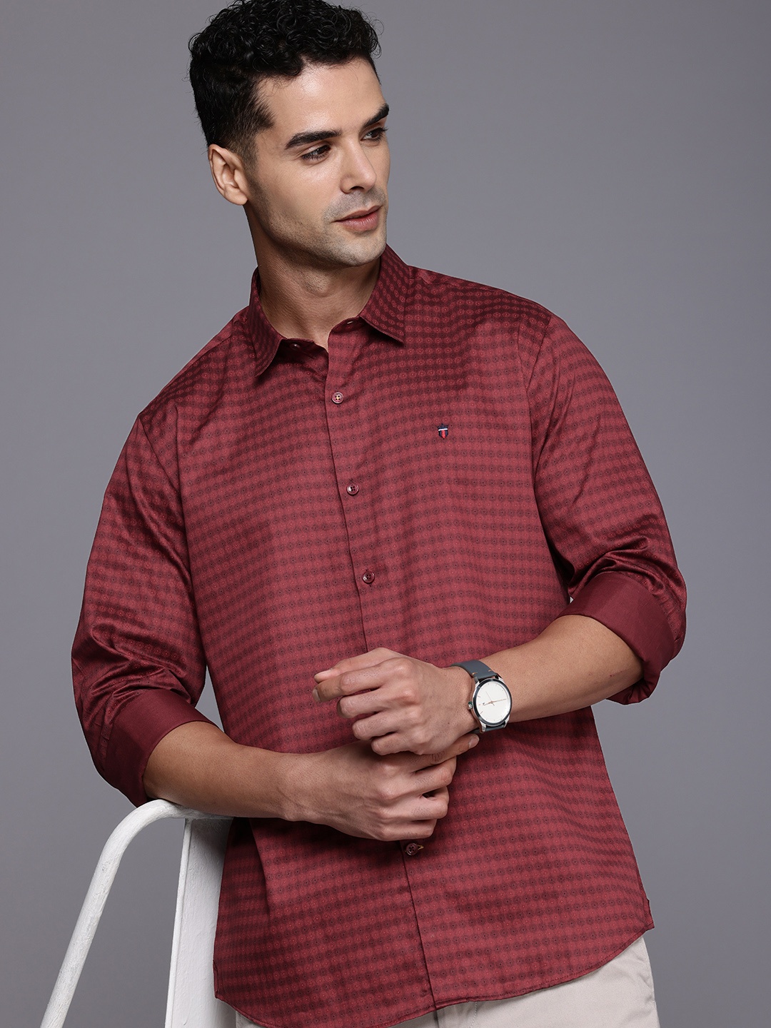 

Louis Philippe Sport Pure Cotton Slim Fit Geometric Printed Casual Shirt, Maroon