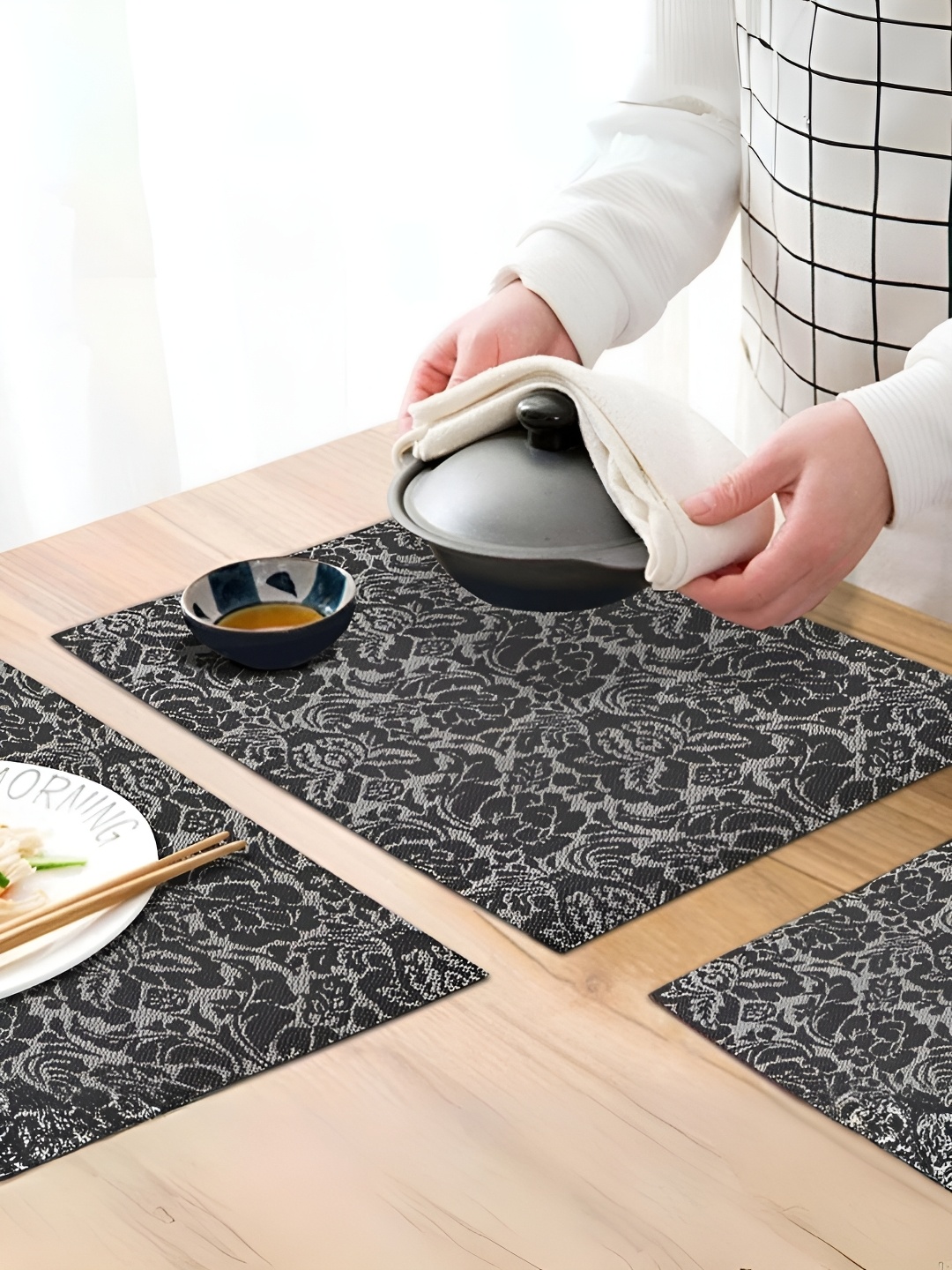 

UniKart Black & Grey 4 Pieces Floral Printed Anti-Slip Rectangle Table Placemats