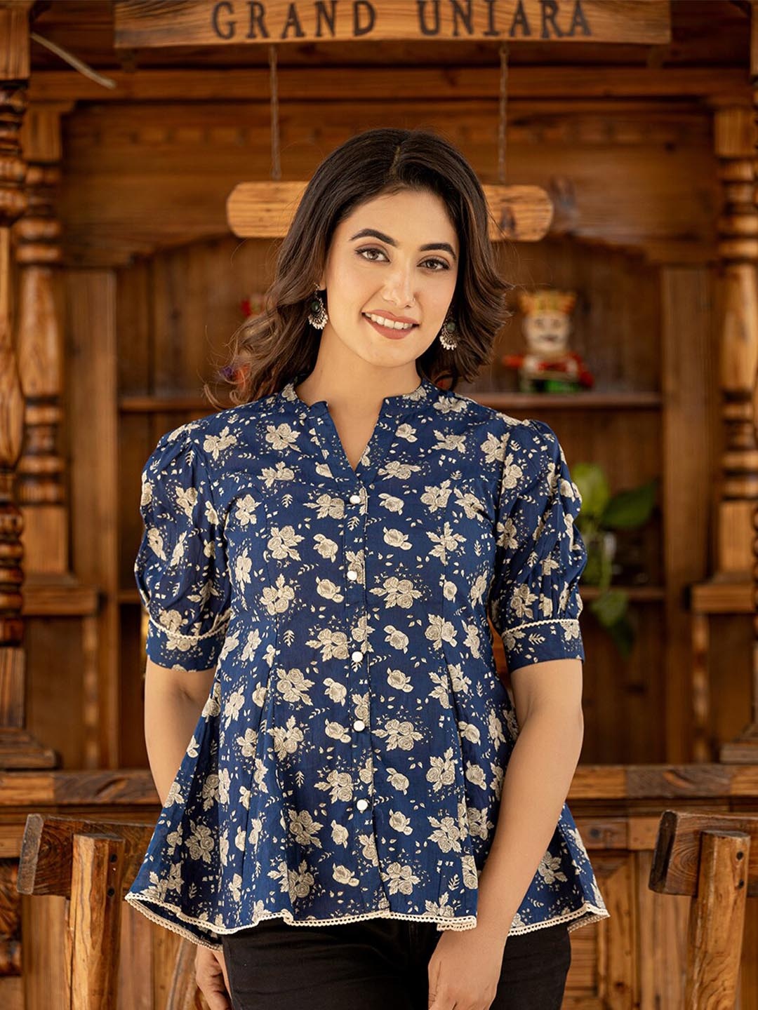 

Yufta Floral Printed Mandarin Collar Cotton Regular Top, Navy blue