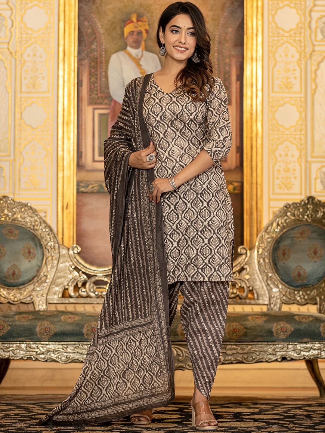 

Yufta Grey Ethnic Motifs Printed Pure Cotton Straight Kurta With Dhoti Pants & Dupatta