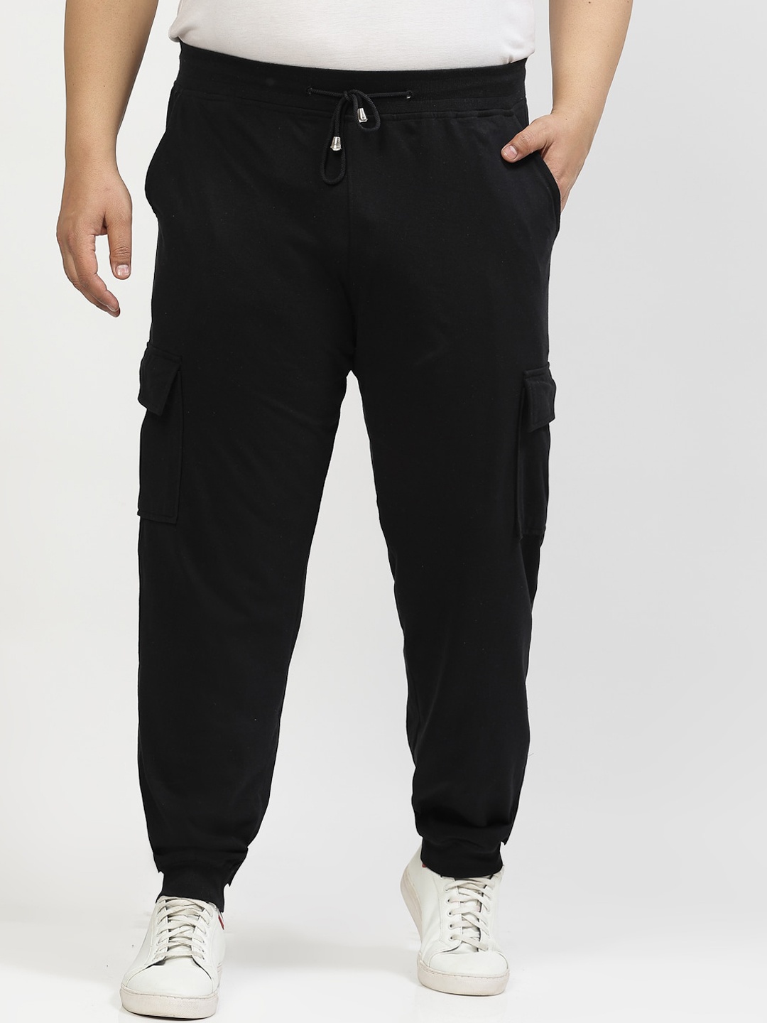 

plusS Men Black Mid-Rise Straight-Fit Cotton Joggers