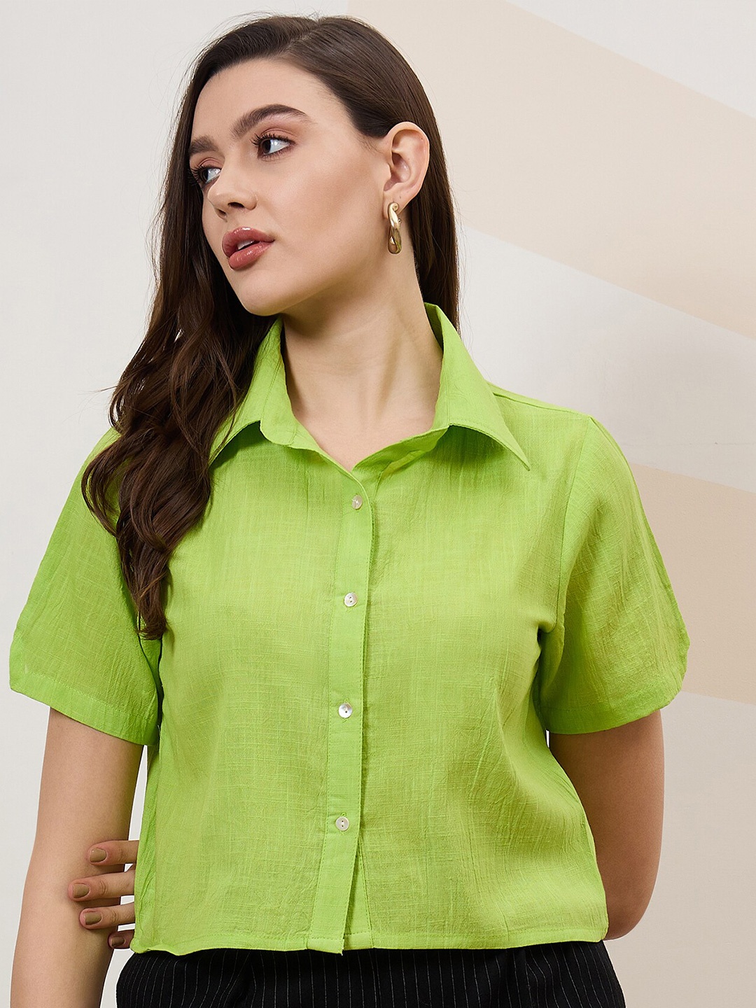 

Athena Immutable Spread Collar Cotton Crop Casual Shirt, Green