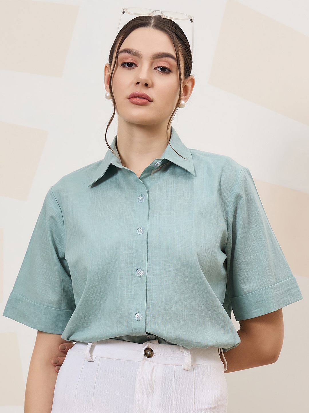 

Athena Immutable Short Sleeves Cotton High-Low Formal Shirt, Green