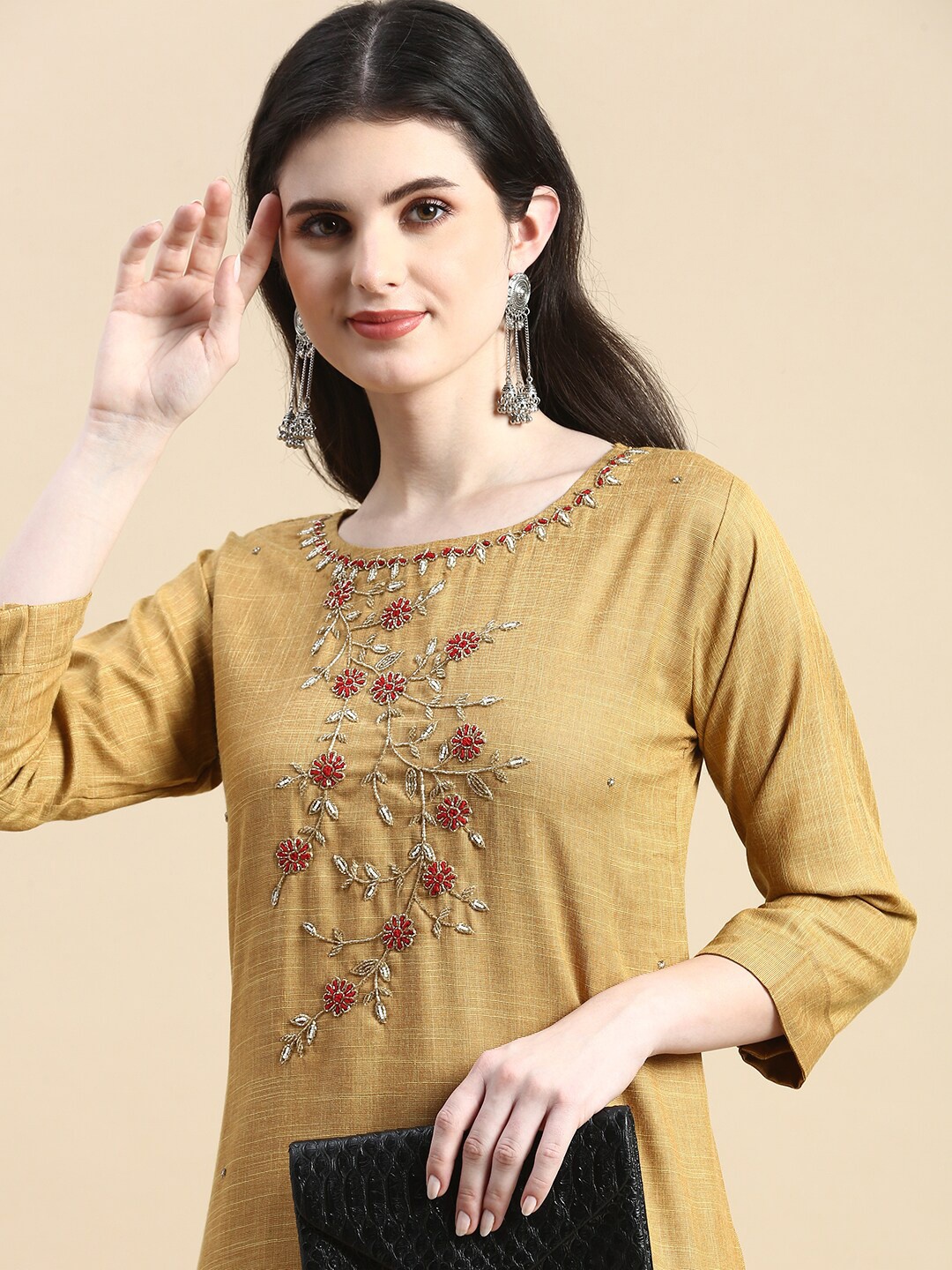 

GRANTH FASHION Round Neck Embroidered Straight Kurta, Brown