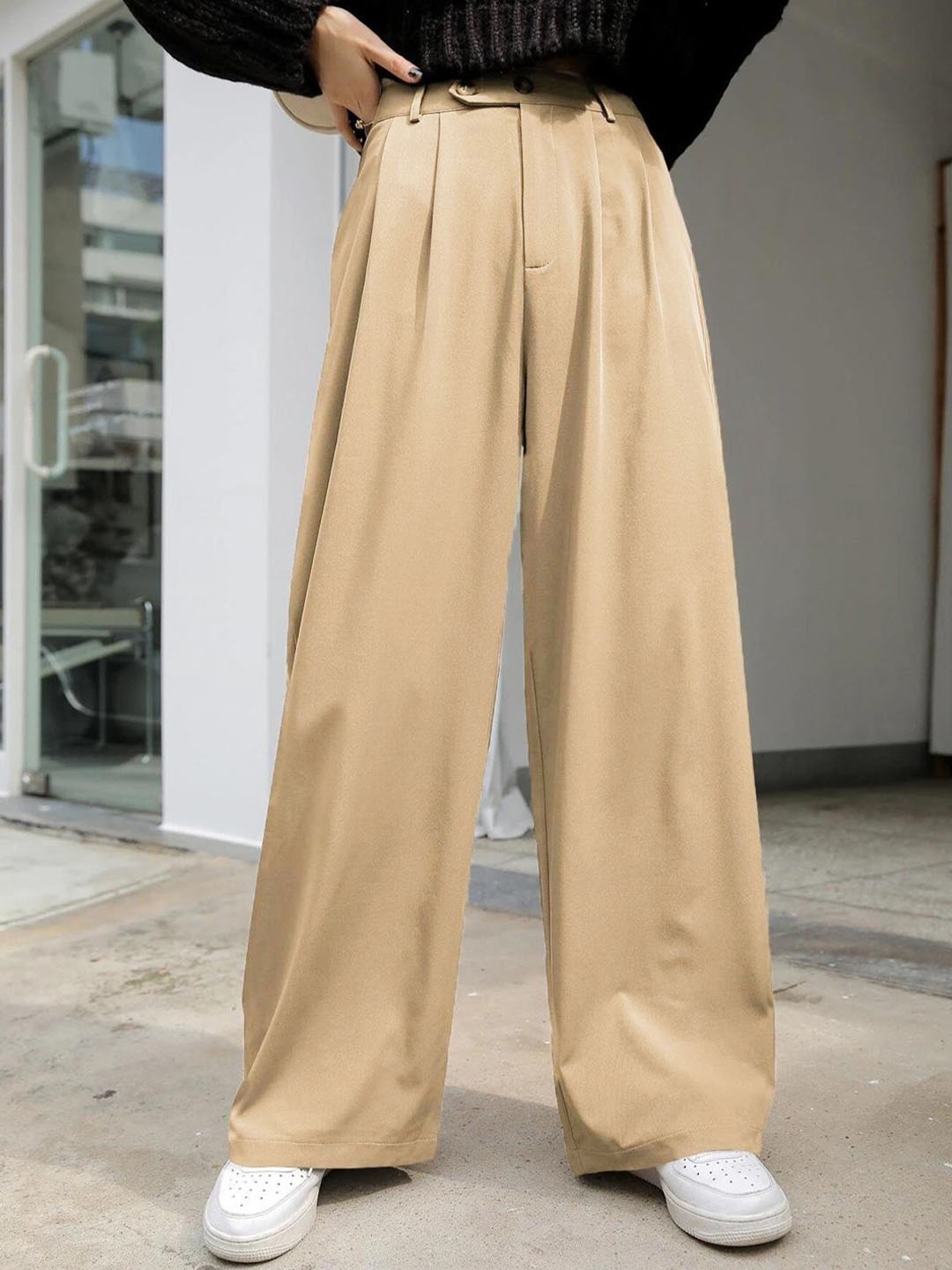 

KOTTY Basics Women Straight Fit High-Rise Pleated Parallel Trousers, Beige