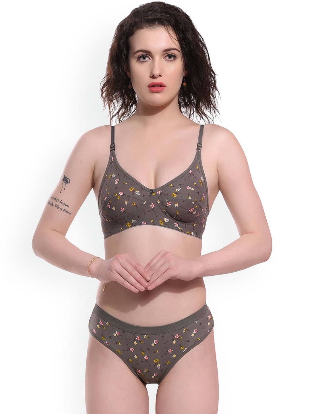 

FiveFlag Printed Non Padded Lingerie Set, Grey
