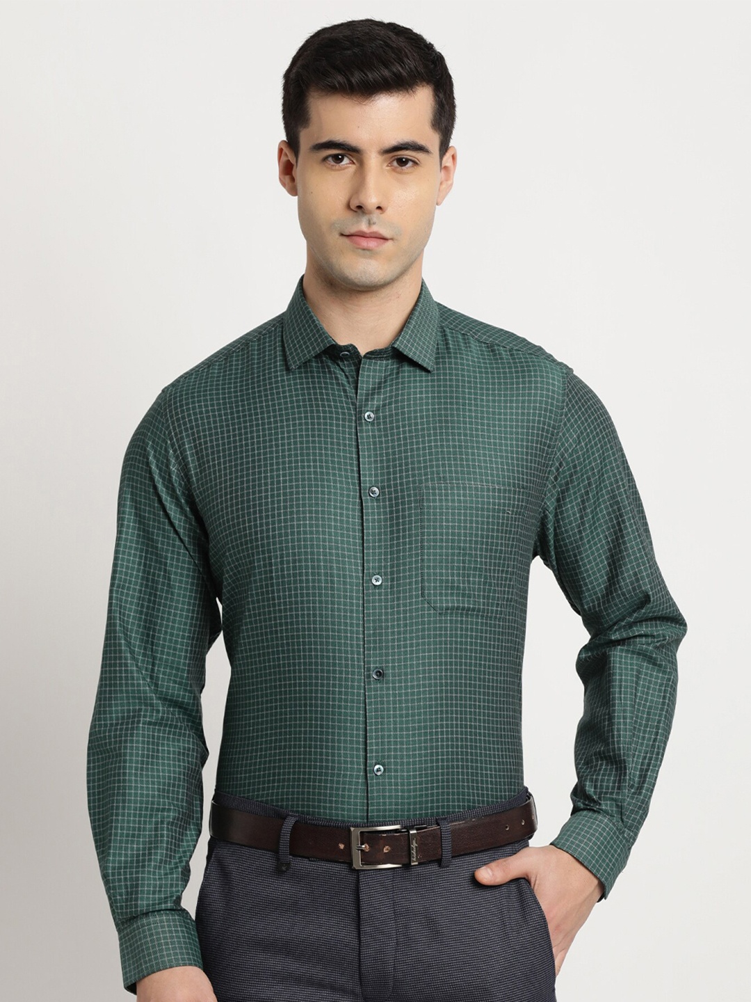 

Turtle Classic Slim Fit Long Sleeves Spread Collar Cotton Opaque Formal Shirt, Green