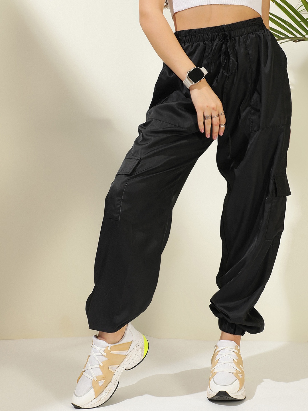 

Stylecast X Kotty Women Black Relaxed Loose Fit High-Rise Easy Wash Joggers