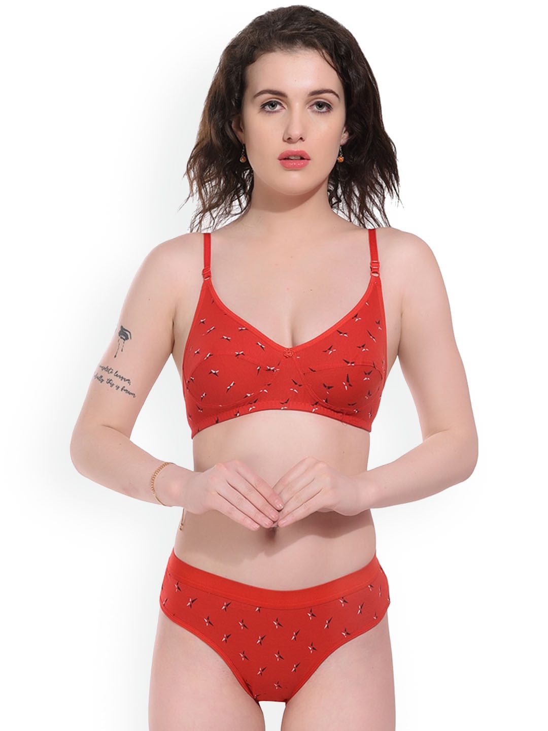 

Nakshu Printed Lingerie Set, Red
