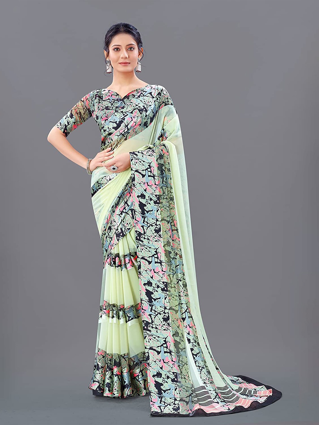 

Sanwariya Silk Floral Printed Satin Saree, Cream