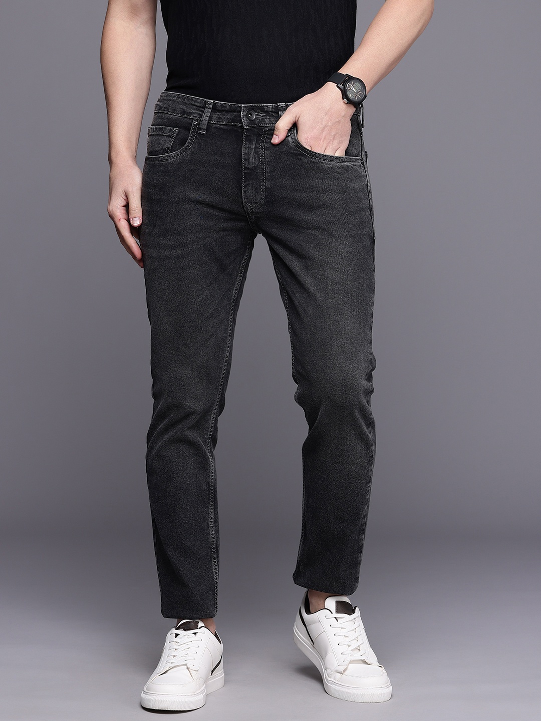 

Louis Philippe Jeans Men Smart Slim Fit Heavy Fade Stretchable Jeans, Black