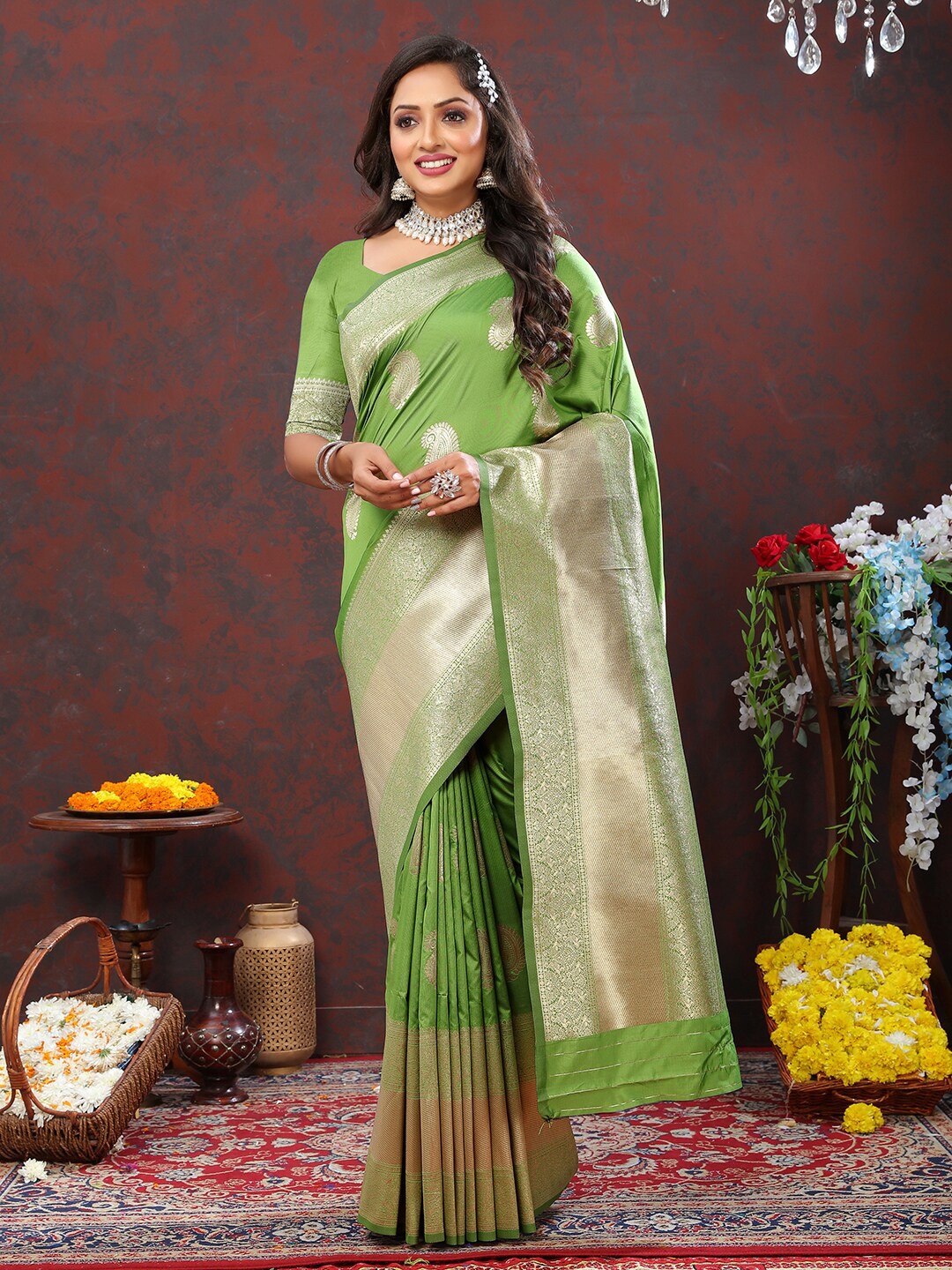 

Mitera Ethnic Motifs Zari Banarasi Saree, Green