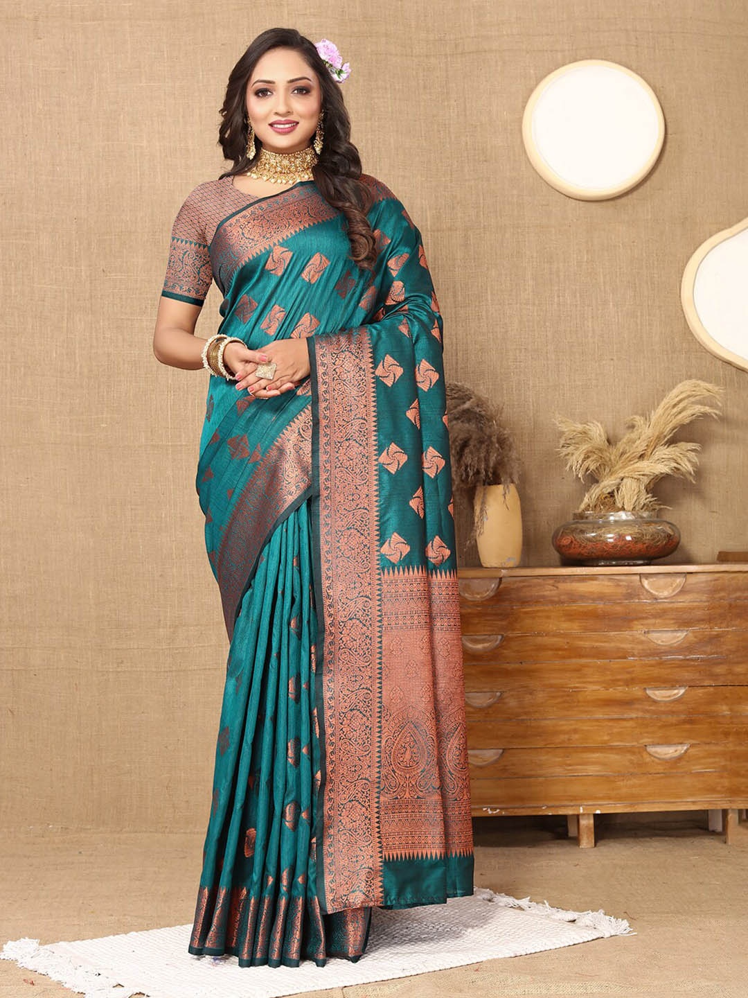 

Mitera Ethnic Motifs Woven Design Zari Banarasi Saree, Teal