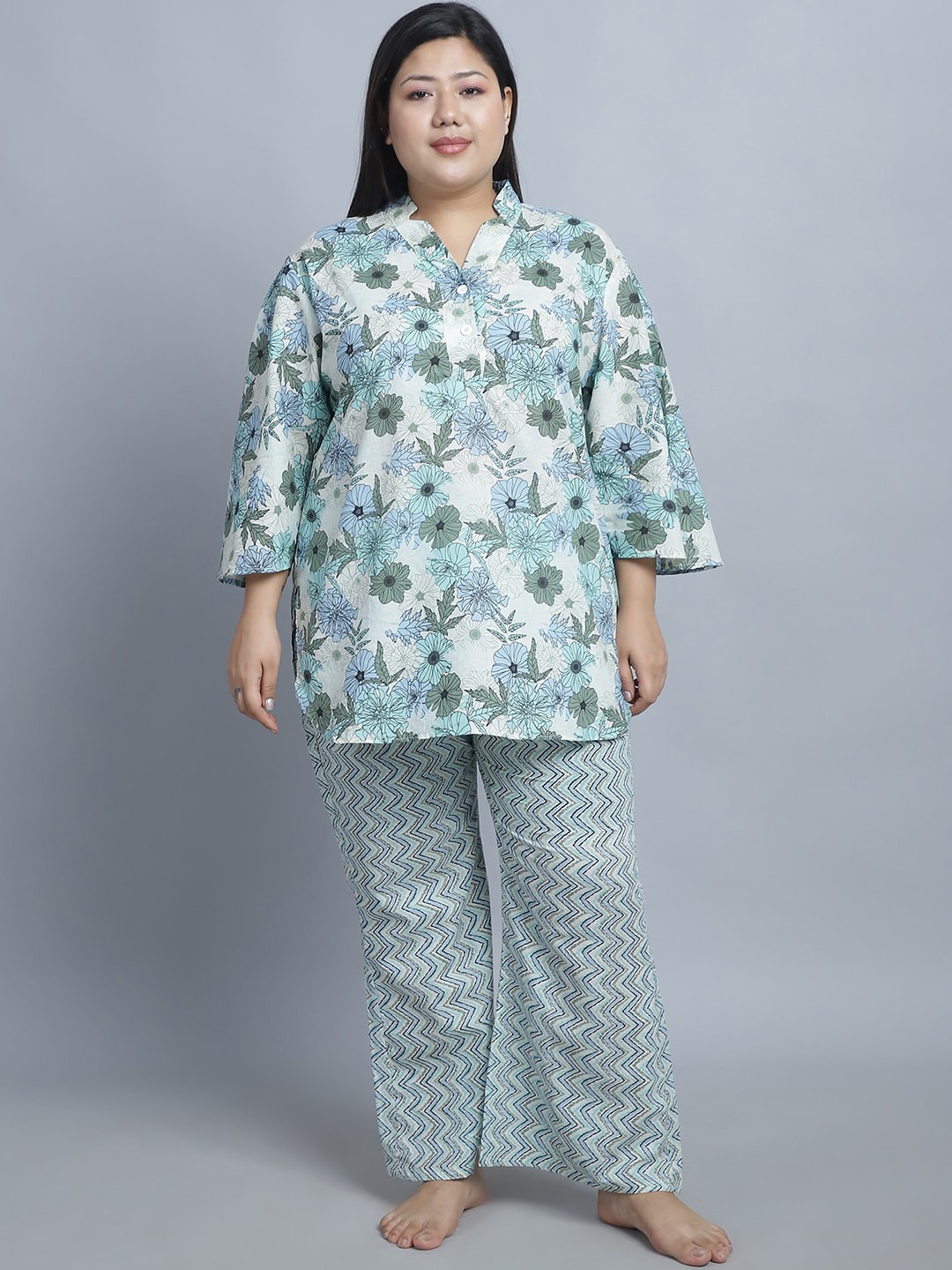 

TAG 7 PLUS Plus Size Floral Printed Pure Cotton Kurti With Pyjamas, White