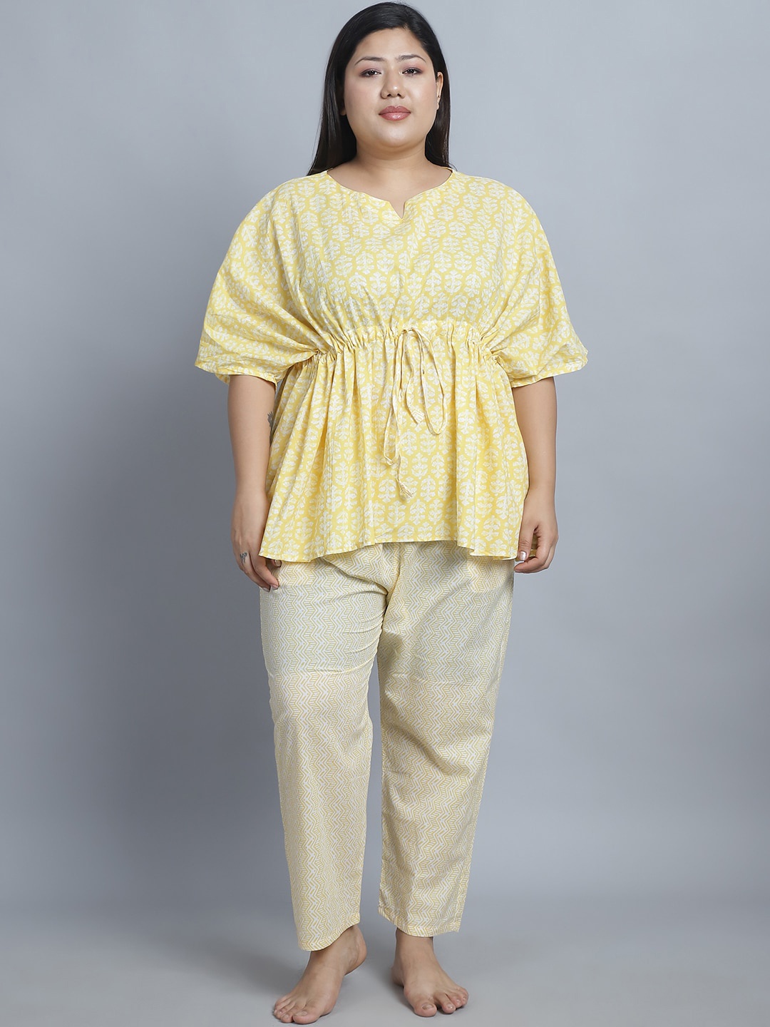 

TAG 7 PLUS Plus Size Floral Printed Pure Cotton Night suit, Yellow
