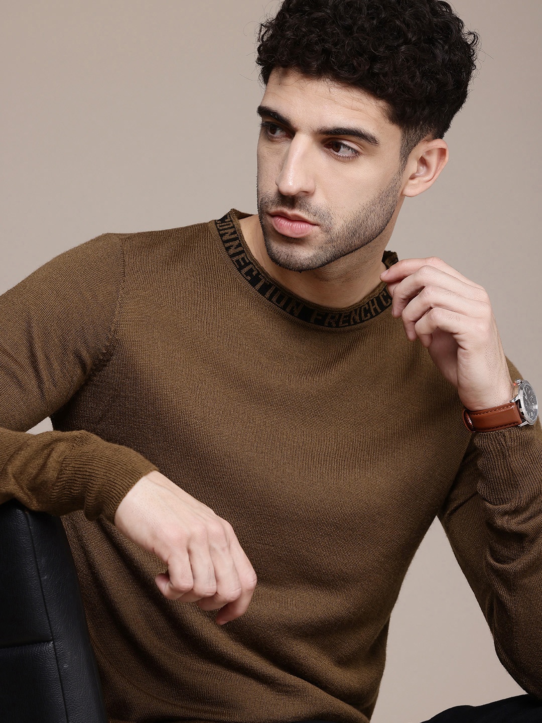 

French Connection Solid Long Sleeves Pullover, Brown