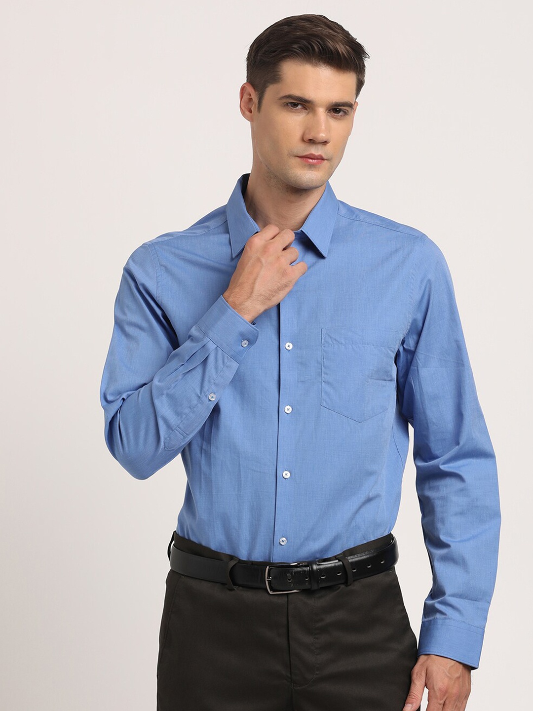 

Turtle Classic Spread Collar Slim Fit Opaque cotton Formal Shirt, Blue