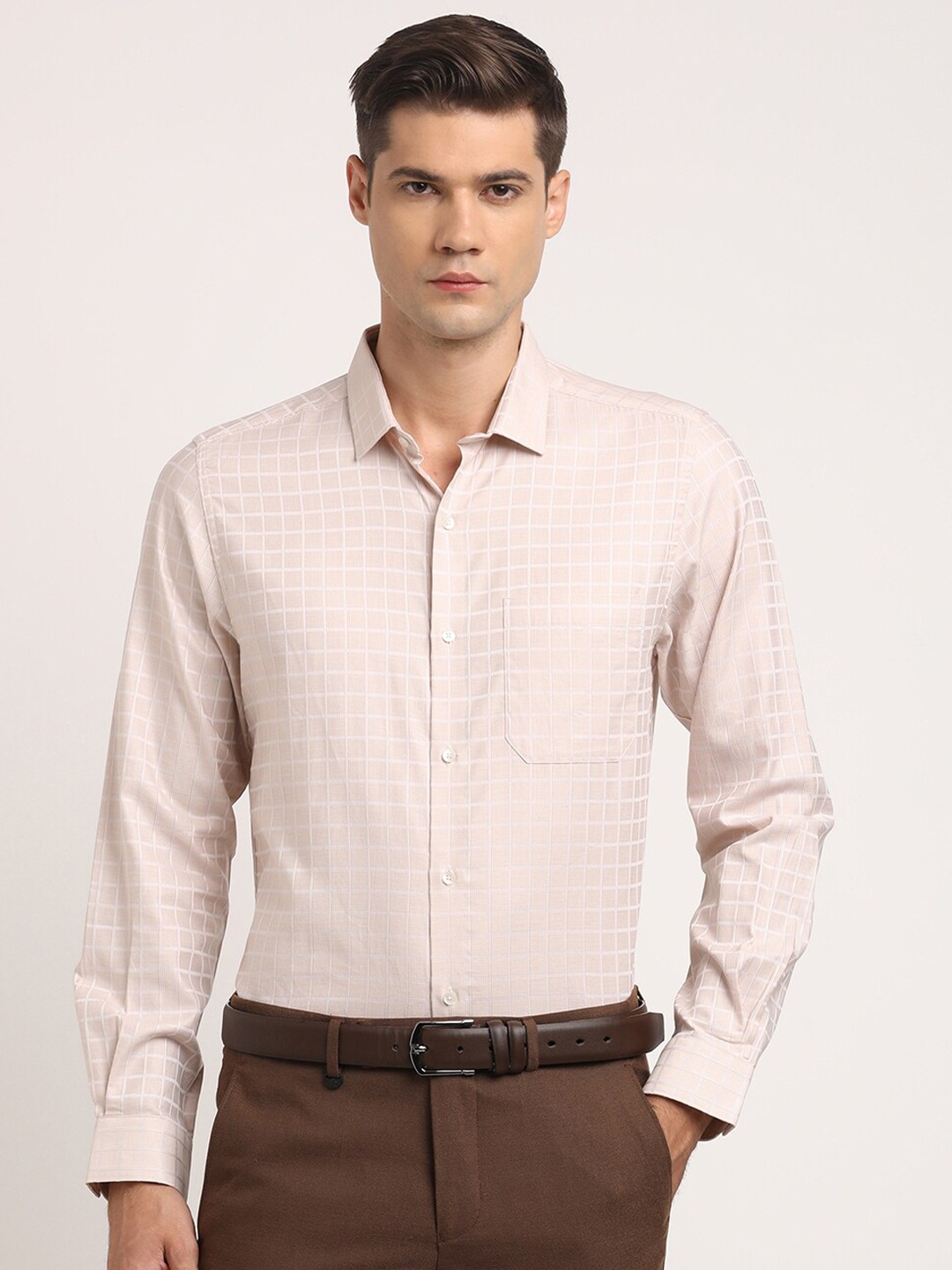 

Turtle Classic Slim Fit Checked Spread Collar Long Sleeves Formal Shirt, Cream