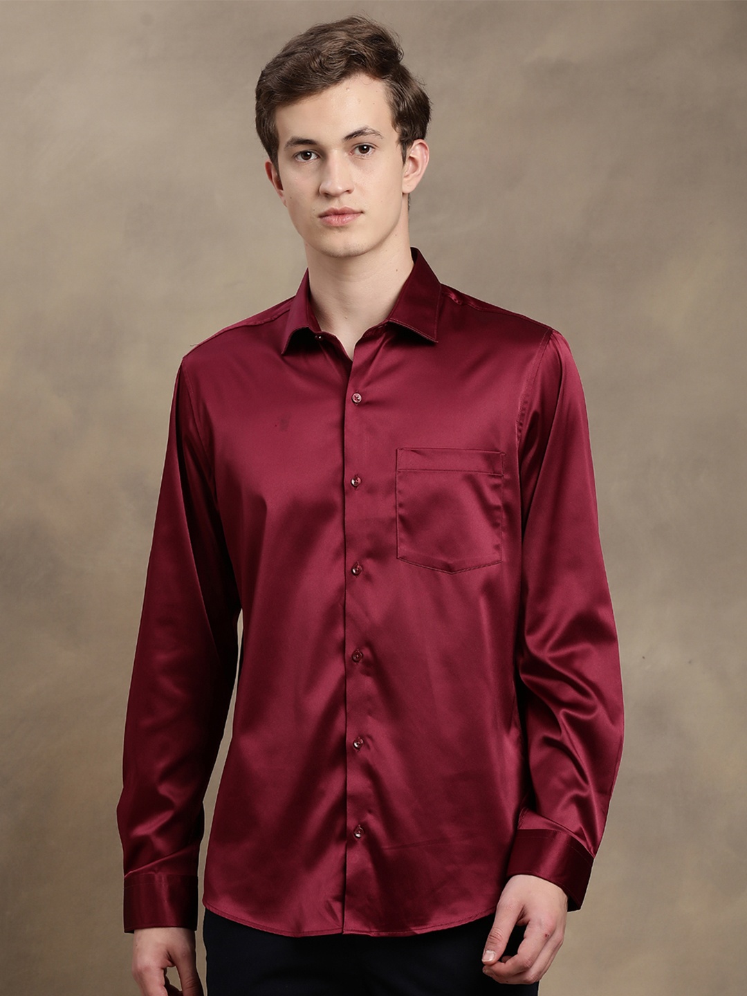 

Turtle Classic Slim Fit Opaque Party Shirt, Maroon