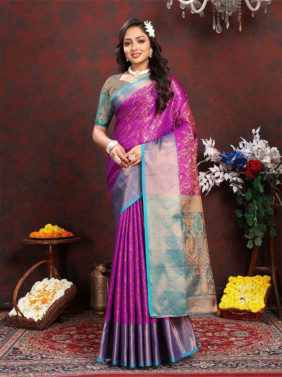 

ALAGINI Ethnic Motifs Woven Design Zari Banarasi Saree, Purple