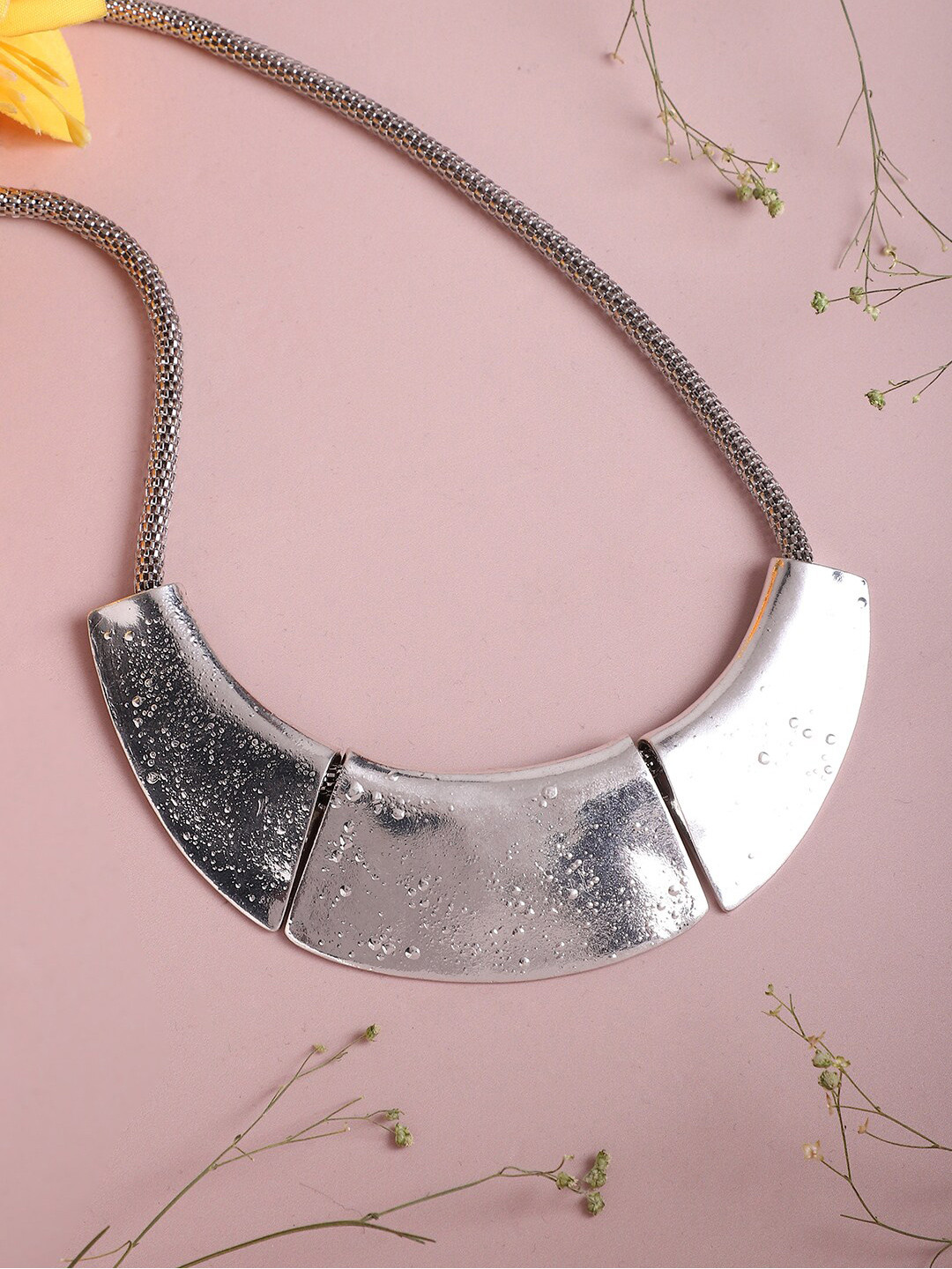 

SOHI Gold-Plated Necklace, Silver