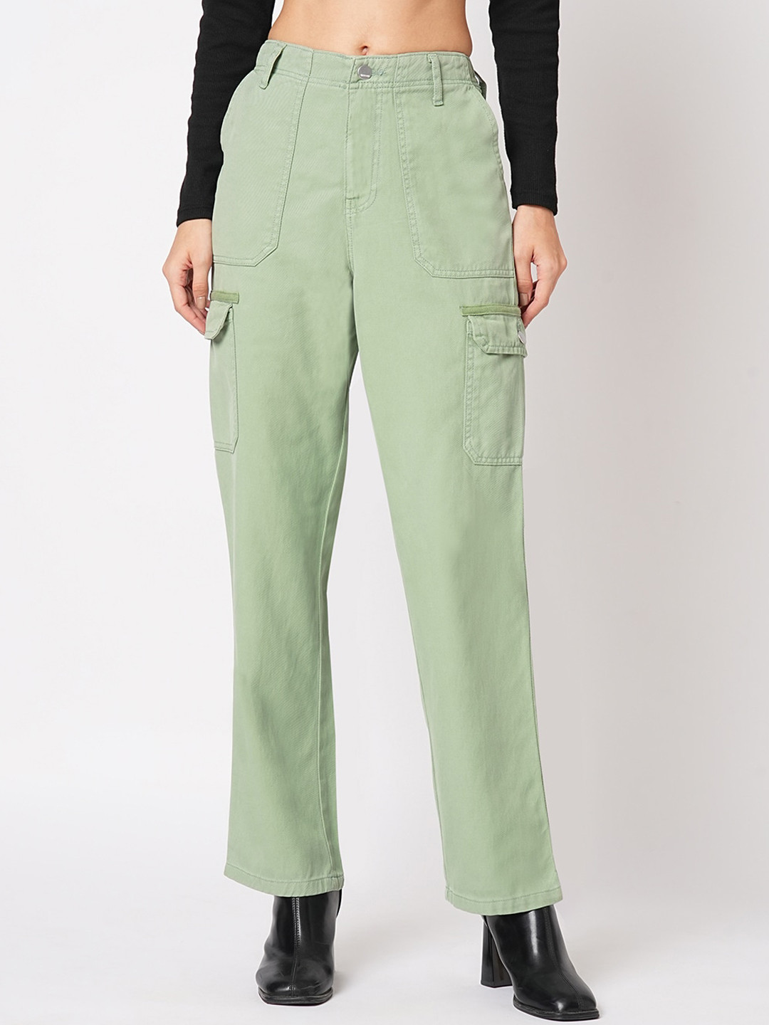 

Kraus Jeans Women Loose Fit High-Rise Cargos Trousers, Green