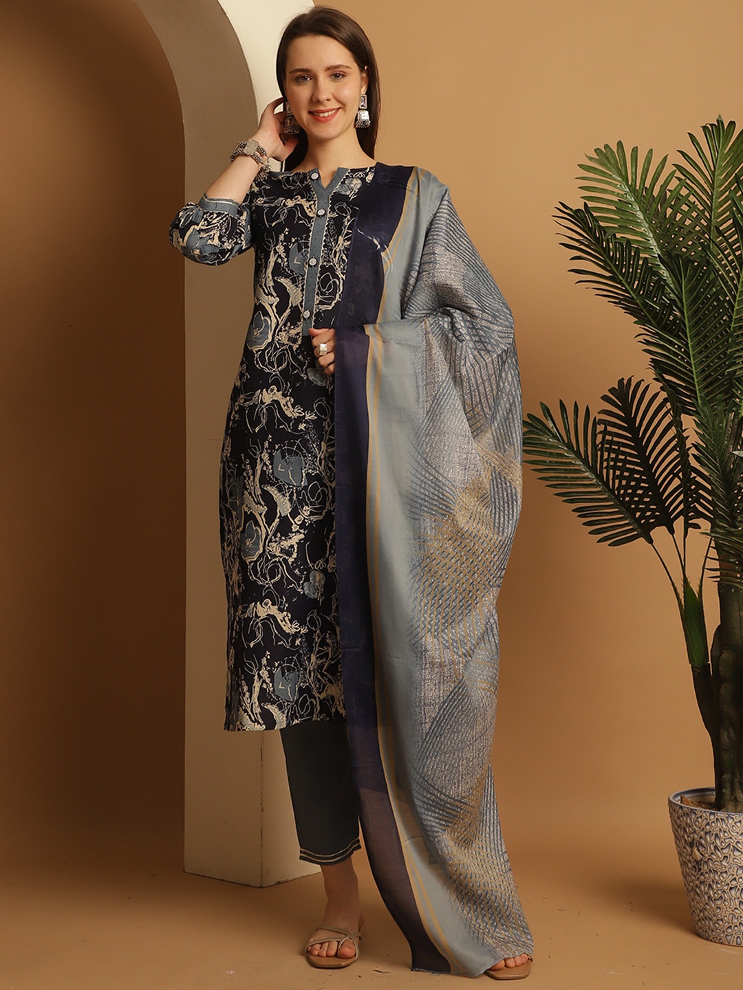 

Rajnandini Geometric Printed Regular Kurti with Trousers & With Dupatta, Navy blue